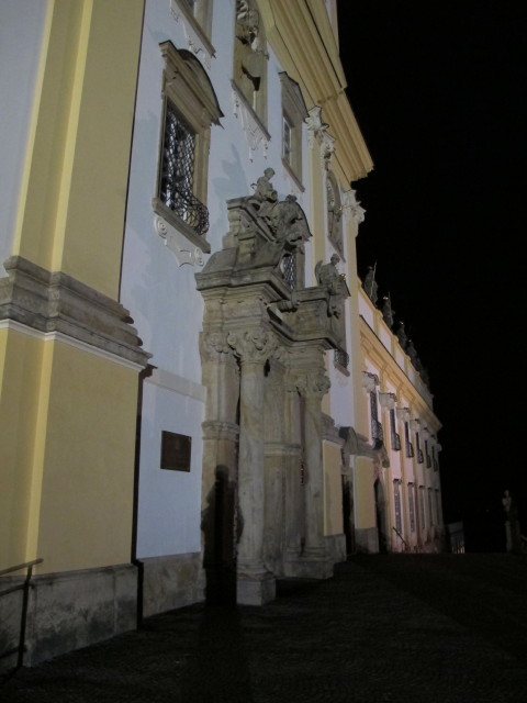 Basilika Mari&auml; Heimsuchung, 382 m