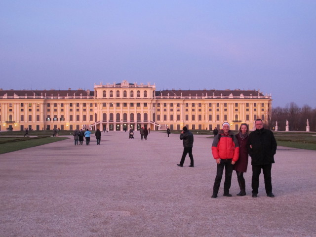 Ich, Andrea und Stefan im Schlosspark