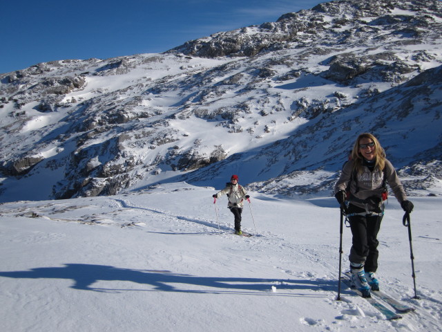 Irene und Christiane in der Gjaidsteingrube (31. Dez.)
