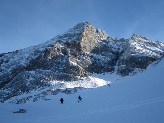 Dieter, Christiane und Irene zwischen Hallst&auml;tter Gletscher und Oberem Eissee (31. Dez.)