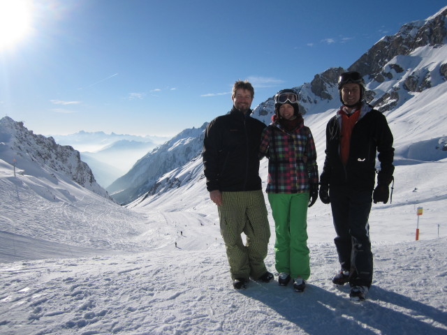 Markus, Ayesha und ich bei der Ulmer H&uuml;tte, 2.279 m (8. M&auml;rz)
