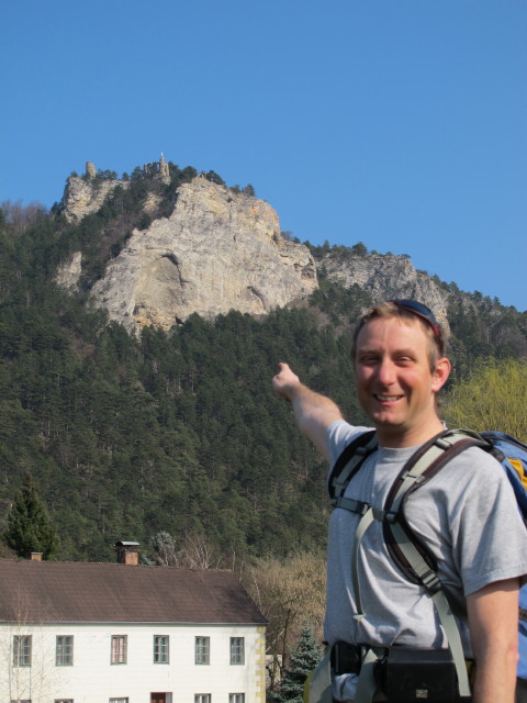Ich im Bahnhof Glei&szlig;enfeld, 360 m