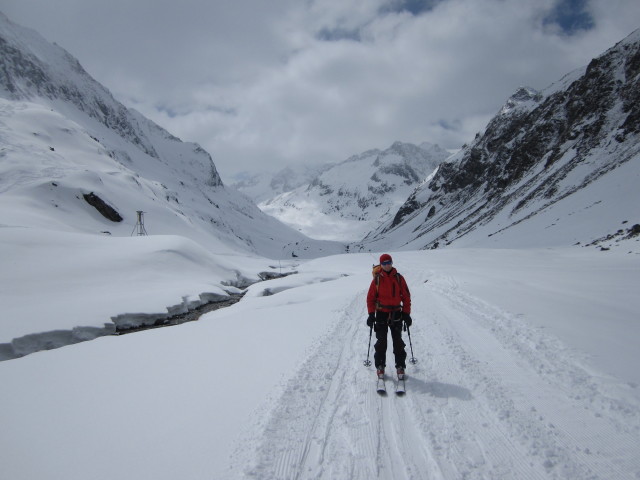 Christoph zwischen H&ouml;llenrachen und Franz-Senn-H&uuml;tte (16. Apr.)