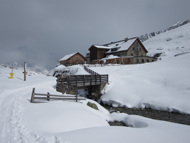 Franz-Senn-H&uuml;tte, 2.149 m (16. Apr.)