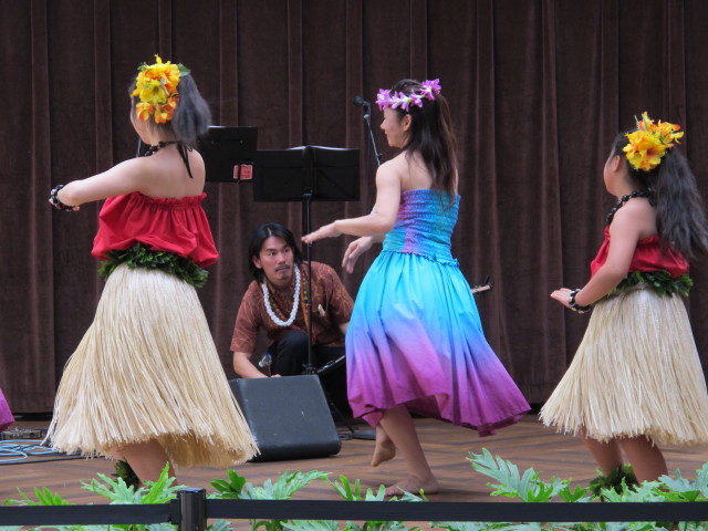 Hula Show auf der Ala Moana Centerstage (24. Mai)
