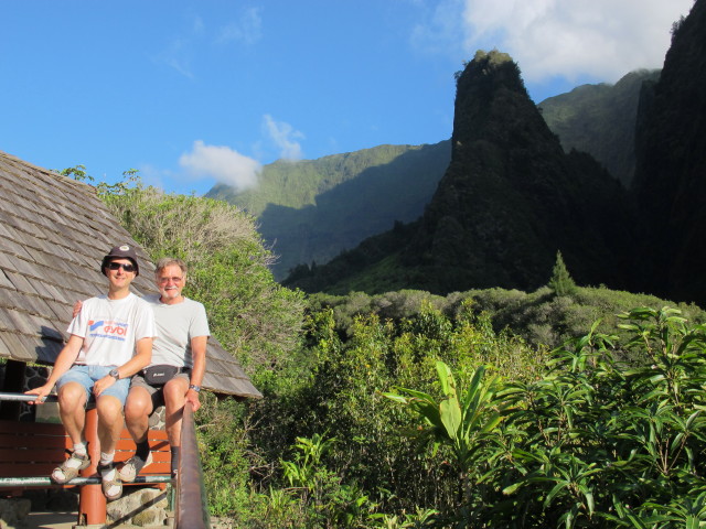 Ich und Papa im Iao Valley State Park (20. Mai)