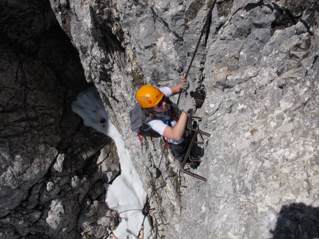 Bert-Rinesch-Klettersteig: Hannelore zwischen Steigbuch und Südgrat (7. Juni)