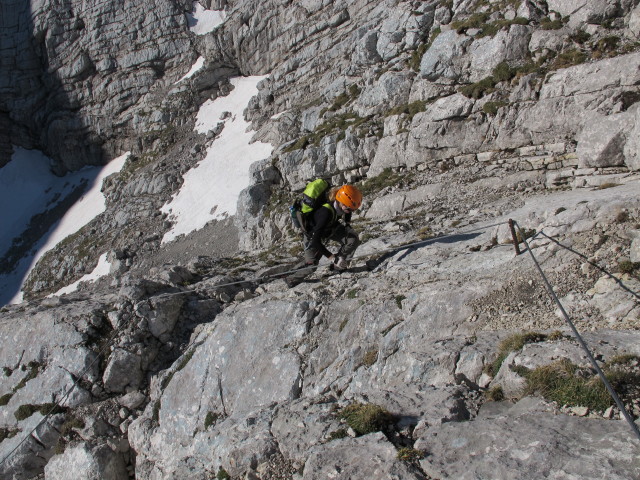 Tassilo-Klettersteig: Sabrina zwischen Einstieg und Almtaler Köpfl (8. Juni)