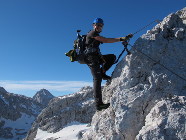 Tassilo-Klettersteig: Christian zwischen Einstieg und Almtaler K&ouml;pfl (8. Juni)