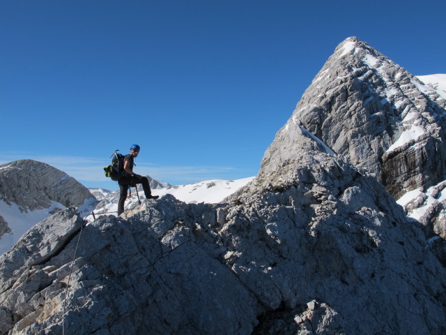 Tassilo-Klettersteig: Christian zwischen Almtaler Köpfl und Felsenfenster (8. Juni)