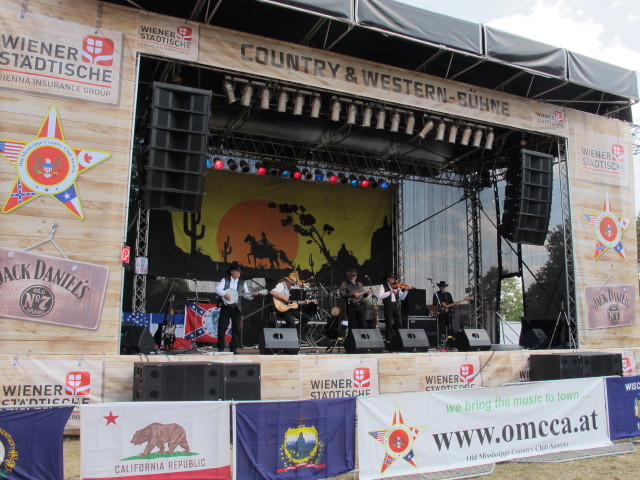 Western Cowboys auf der Country & Western-B&uuml;hne (27. Juni)