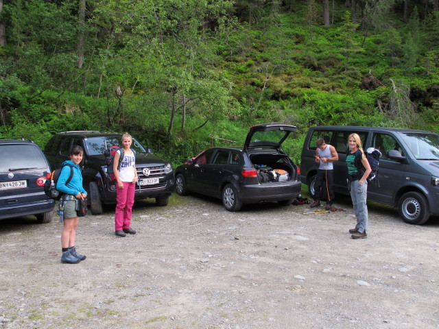 Helga, Miriam, Christoph und Evelyn am Parkplatz Leibnitzbachbrücke, 1.656 m (4. Juli)