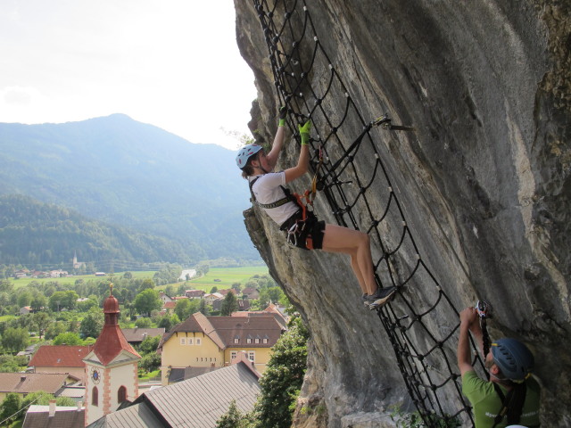 Burgforst-Klettersteig: Sonja und Helmut im Kletternetz (7. Juli)