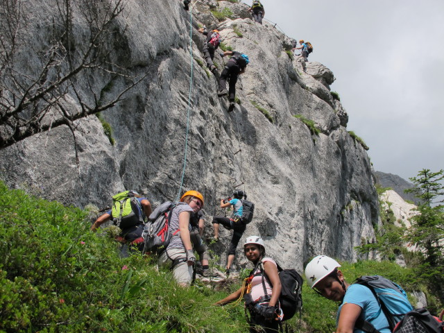 Irmgard, Hannelore, Jasmin und Dominika vor der Schl&uuml;sselstelle