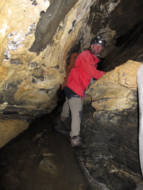Helmut in der Obstanser Eish&ouml;hle