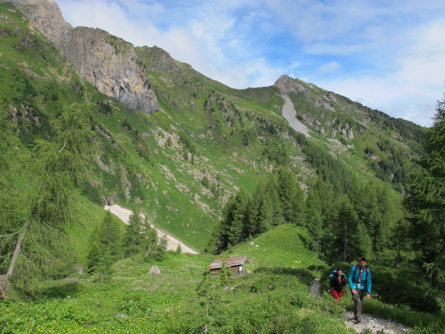 Dominika und Wolfgang zwischen Tscharrh&uuml;tte und Tscharre