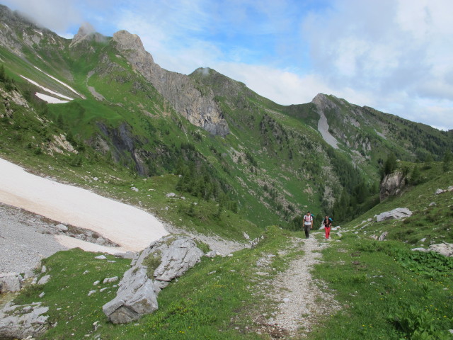 Wolfgang und Dominika zwischen Tscharrh&uuml;tte und Tscharre