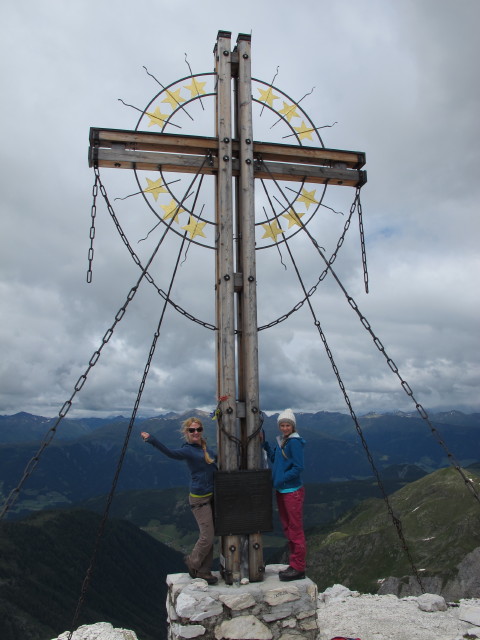 Evelyn und Miriam auf der Gro&szlig;en Kinigat, 2.689 m