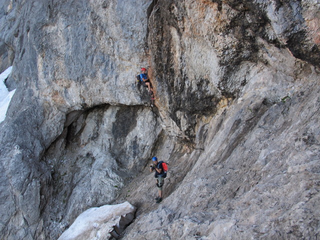 Johann-Klettersteig: Christian beim Einstiegs&uuml;berhang (19. Juli)