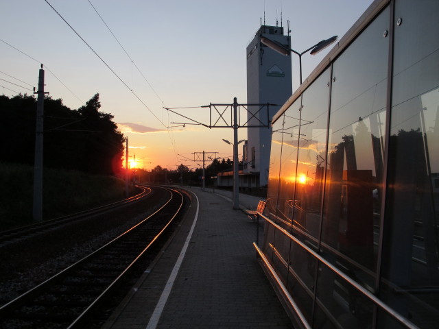 Bahnhof H&ouml;tzelsdorf-Geras, 499 m