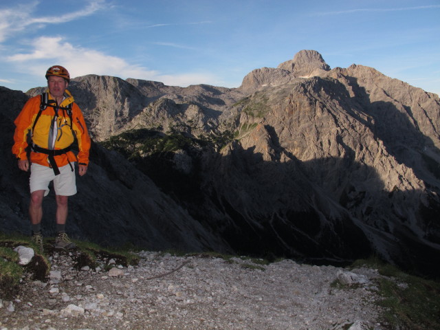 Erich auf Weg 441 zwischen Wimbachgriesh&uuml;tte und Sch&ouml;nfeldspitze (2. Aug.)