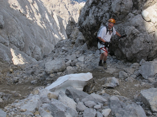 Erich auf Weg 441 zwischen Sch&ouml;nfeldspitze und Watzmann (2. Aug.)