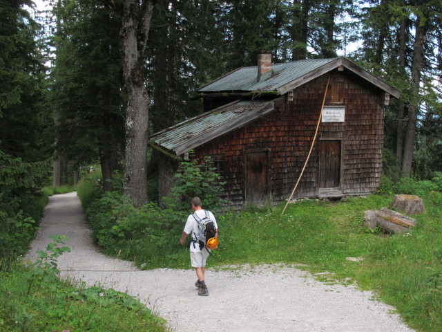 Erich auf Weg 441 bei der Mitterkaser-Diensth&uuml;tte (2. Aug.)