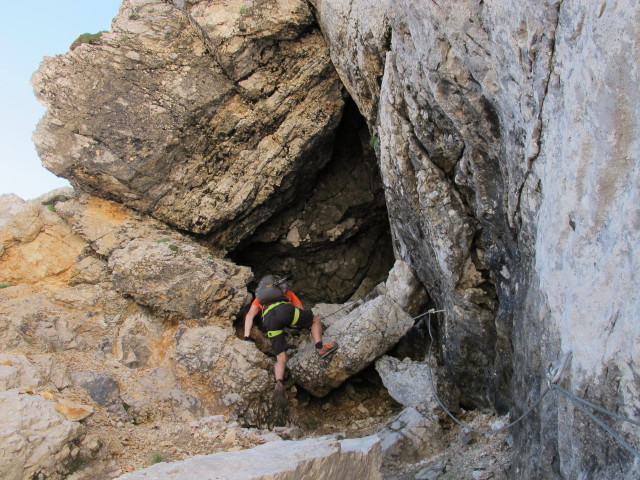 Via Ferrata Italiana al Mangart: David bei der H&ouml;hle (17. Aug.)