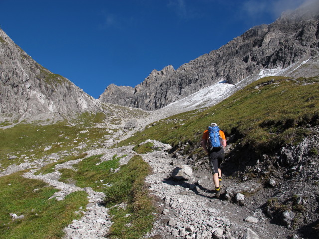 Andreas auf Weg 02 zwischen L&uuml;nersee und Totalph&uuml;tte