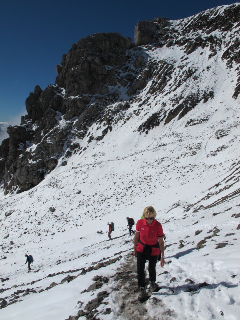 Corinna auf Weg 02 zwischen Totalphütte und Schesaplana