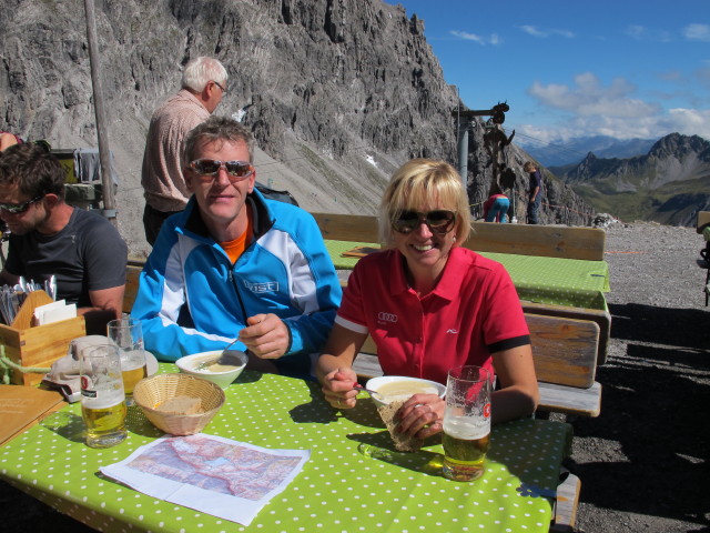 Andreas und Corinna bei der Totalph&uuml;tte, 2.381 m