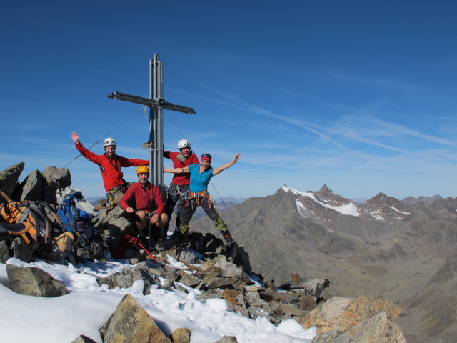 Christoph, ich, Gudrun und Anna am L&auml;ngentaler Wei&szlig;er Kogel, 3.217 m (28. Sep.)