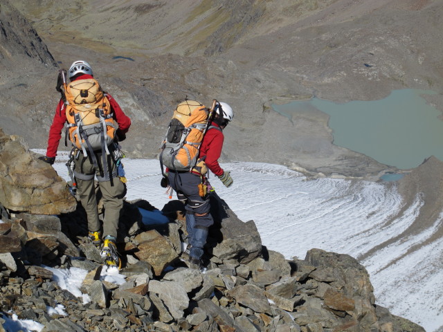 Christoph und Gudrun zwischen L&auml;ngentaler Wei&szlig;er Kogel und L&auml;ngentalferner (28. Sep.)