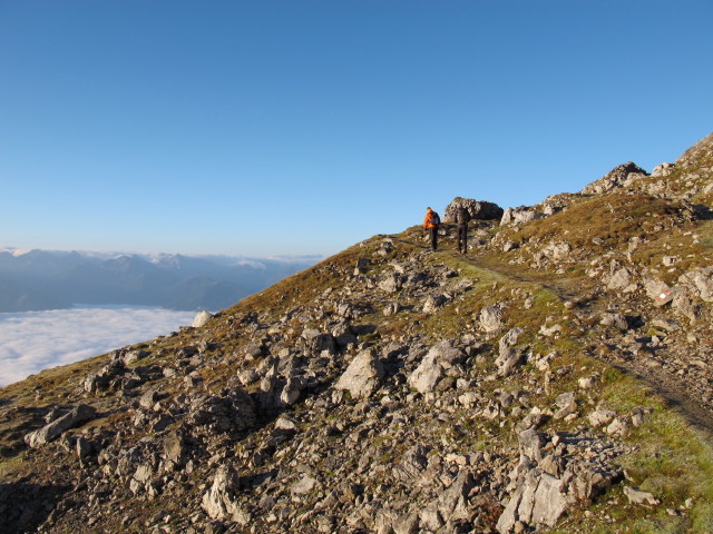 Erich und David auf Weg 618 zwischen Guttenberghaus und Jubil&auml;ums-Klettersteig (4. Okt.)