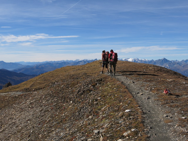Gudrun und Christoph zwischen Geier und Gschützspitzsattel (19. Okt.)