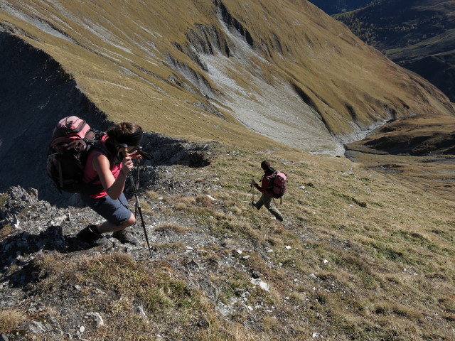 Gudrun und Christoph zwischen Gamskarspitze und Gschützspitzsattel (19. Okt.)