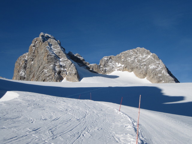 Hoher Dachstein und Niederer Dachstein vom Hallst&auml;tter Gletscher aus