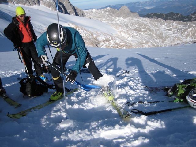 ? und Hans am Hallst&auml;tter Gletscher