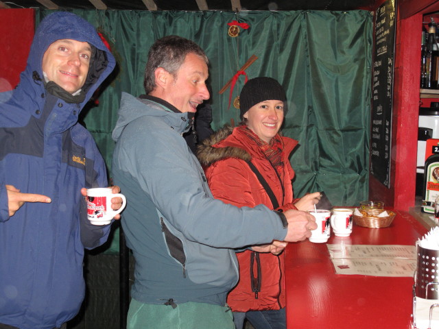 Florian, Erich und Carmen im Weihnachtsmarkt im T&uuml;rkenschanzpark