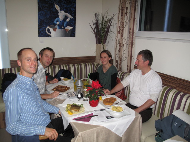 Florian, ich, Carmen und Erich in der Mayerei im Türkenschanzpark