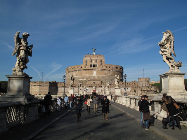 Castel SantAngelo von der Ponte Sant'Angelo aus