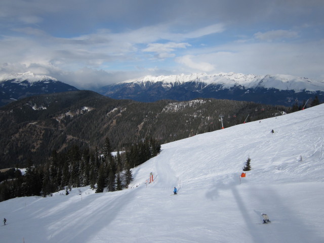 von der 6er-SB Gipfelbahn 'Skyliner' Richtung Norden