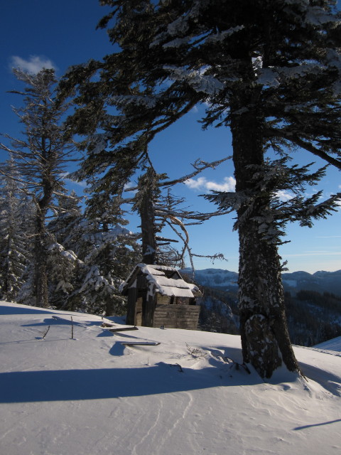 neben der Bergstation des Wetterinlifts