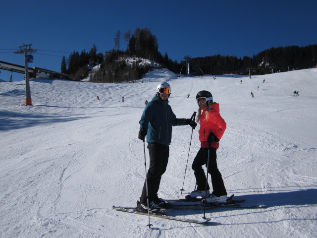 David und Sophie auf der Ortsabfahrt