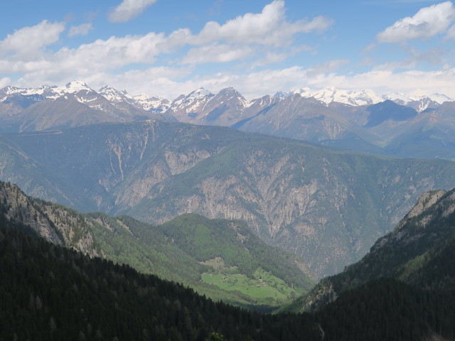 von Weg 2 Richtung Nordosten