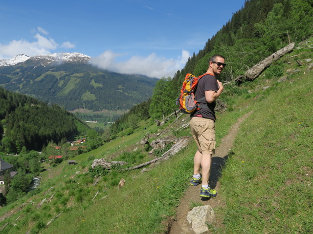 Dieter am Luis Trenker-Steig zwischen Hoteldorf Grüner Baum und Poserhöhe (31. Mai)
