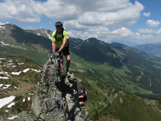 Hirschkarspitze-Klettersteig: ? und Henryk in der schwierigen Einstiegsvariante (6. Juni)