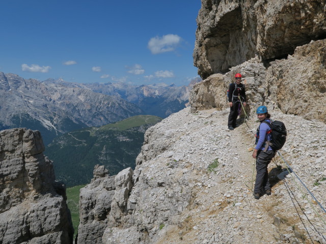 Westliche Zinne-Normalweg: Werner und Bernadette am Ringband