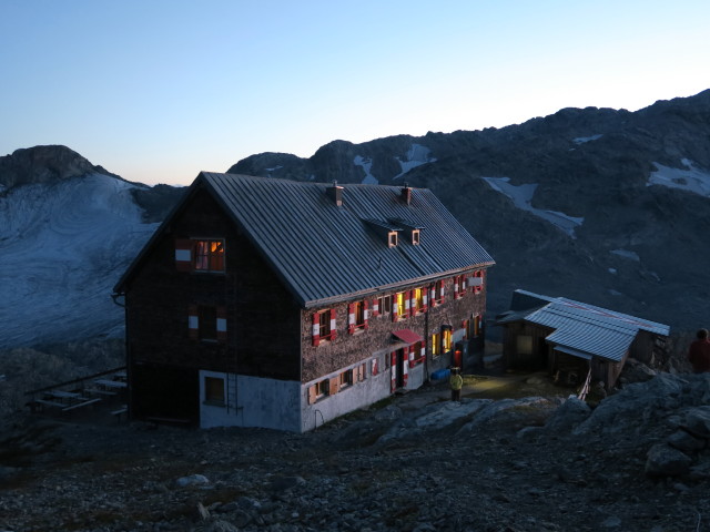 Romy bei der Mannheimer Hütte, 2.679 m (22. Aug.)