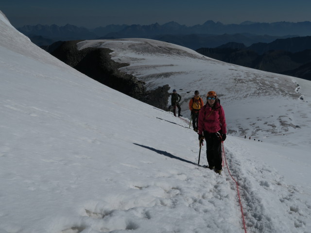 Christian, Erich und Angela am Schlatenkees zwischen Venedigerscharte und Großvenediger (29. Aug.)
